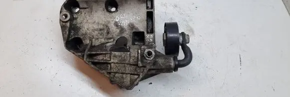BMW X5 E53 A/C compressor mount bracket 7786708