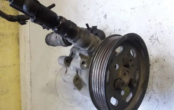 Volkswagen Golf IV Power steering pump