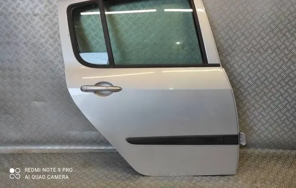 Renault Modus Rear door