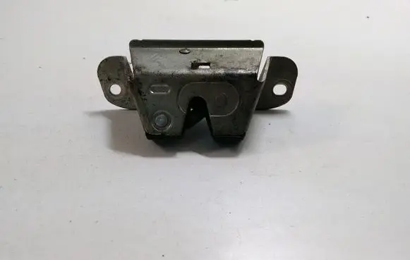 Toyota Aygo AB10 Tailgate/trunk/boot lock/catch/latch 693500H010