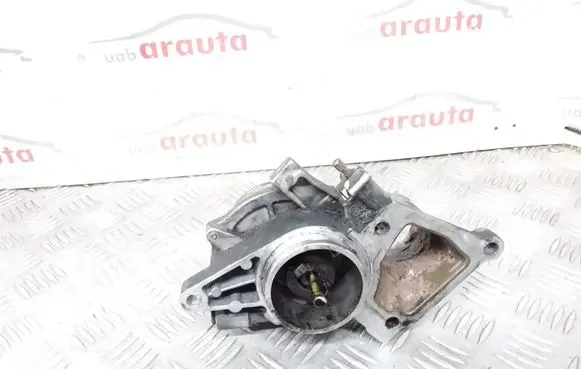 Ford Mondeo Mk III Vacuum pump XS7Q2A451BH