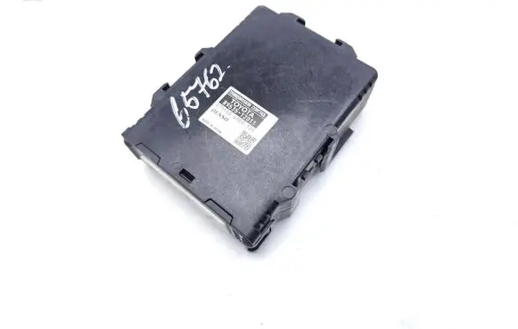 Toyota Auris E180 Transfer box differential control unit 8953512011 0791006000