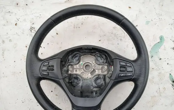 BMW 1 F20 F21 Steering wheel 679130408