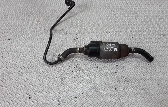 Volkswagen Touran I Webasto auxiliary heater fuel pump 