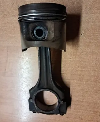 Mercedes-Benz 190 W201 Piston 1020301018