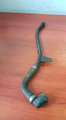 BMW 7 E38 Engine coolant pipe/hose 1711384