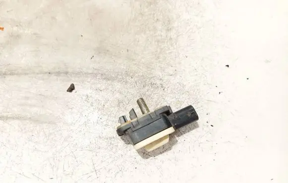 Volkswagen Touareg II Airbag deployment crash/impact sensor 7p0959354