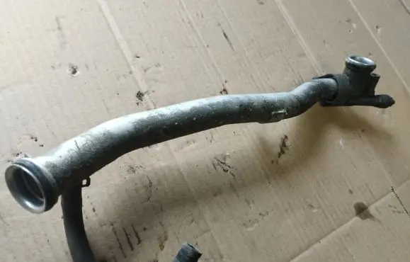 Honda Civic Engine coolant pipe/hose
