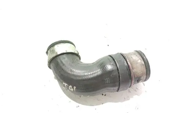 Volkswagen Golf V Intercooler hose/pipe 038131111A