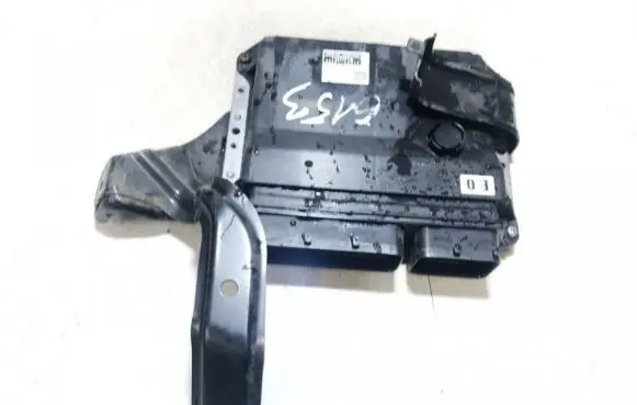 Toyota RAV 4 (XA30) Engine control unit/module 8966142c10 89661-42c10
