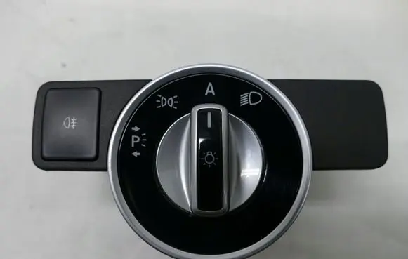 Mercedes-Benz E A207 Light switch A2129056800