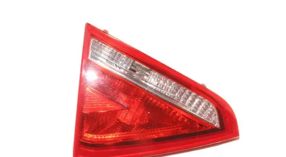 Audi A5 8T 8F Tailgate rear/tail lights 8T0945093