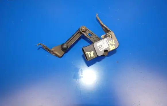 Volvo XC90 Rear air suspension level height sensor 31360331 A426S 16053