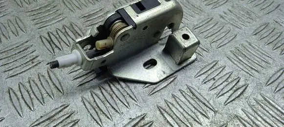 Mercedes-Benz Sprinter W906 Loading door lock A9067401135