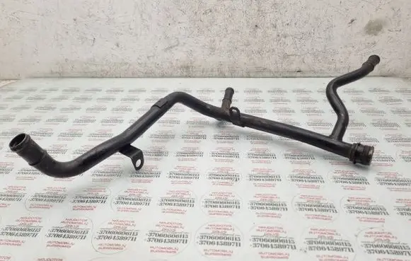 Volkswagen Touran I Engine coolant pipe/hose 03G121065H