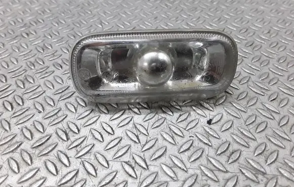 Audi A6 S6 C6 4F Front fender indicator light 8E0949127