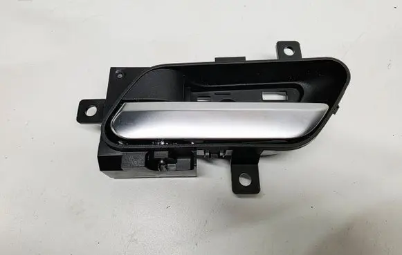 Rear door interior handle