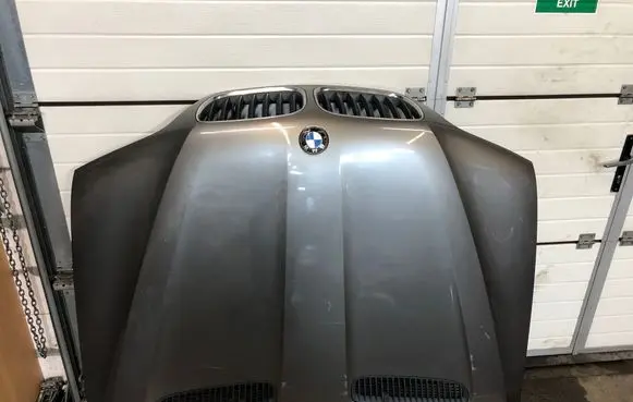 BMW X5 E53 Engine bonnet/hood 022411L095A