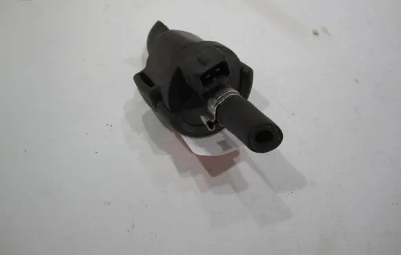 Audi A4 S4 B5 8D Valve vacuum 058133459