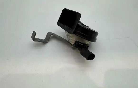 BMW 2 F45 Horn signal 7332605