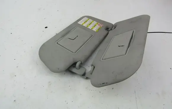 Mazda 3 I Sun visor 