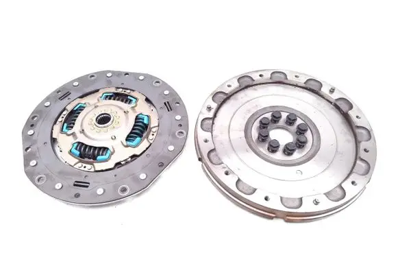 Toyota RAV 4 (XA40) Clutch set kit 6K020714