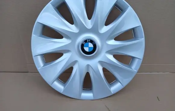 BMW 1 E81 E87 R16 wheel hub/cap/trim 6791806 17812610
