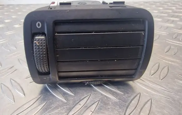 Volkswagen PASSAT B5.5 Dashboard side air vent grill/cover trim 3B0819704D