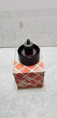Ford Focus Generator/alternator belt tensioner 1213852 15177
