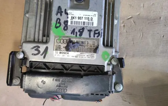 Audi A4 S4 B8 8K Engine control unit/module 0261201961