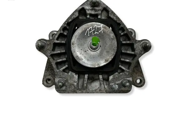 Mercedes-Benz GLC X253 C253 Engine mount bracket A2532403100