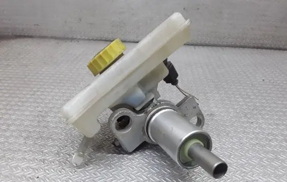 Audi A6 Allroad C6 Master brake cylinder 8E0611301G