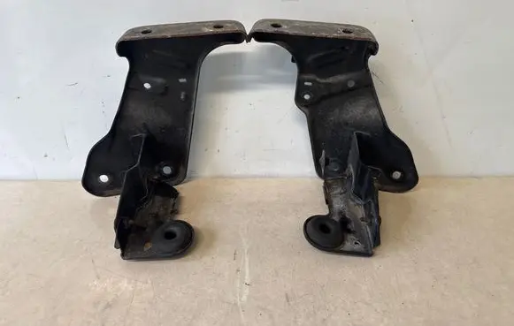 Maserati Ghibli Radiator support slam panel bracket 