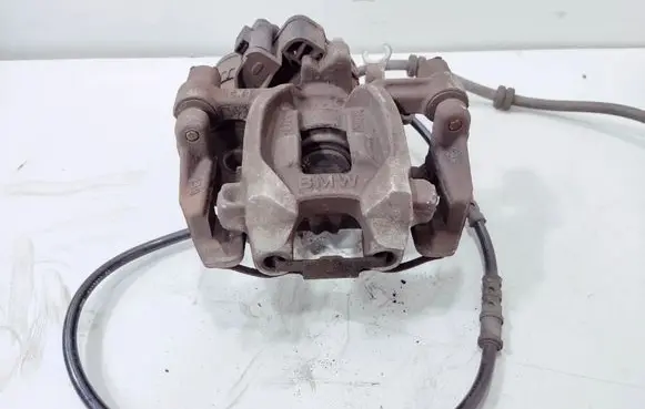 BMW 1 F40 Rear brake caliper 6860006 6860404