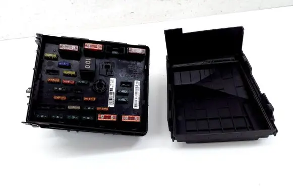Volkswagen Sharan Fuse box set 3C0937125A 1K0937132F