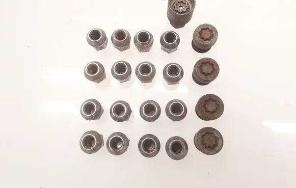 Chevrolet Captiva Nuts/bolts 