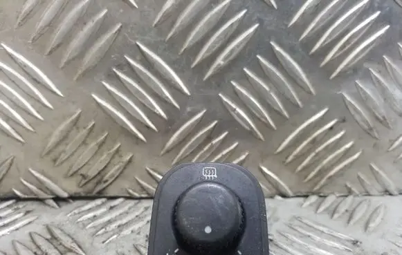 Volkswagen Golf IV Wing mirror switch 1K0959565F