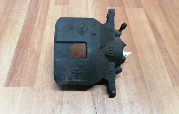 Renault Espace V (RFC) Front brake caliper 410011159R