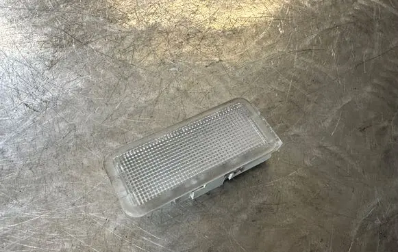 Citroen C4 II Picasso Rear seat light