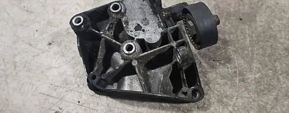 Peugeot Expert Generator/alternator bracket 64557767319