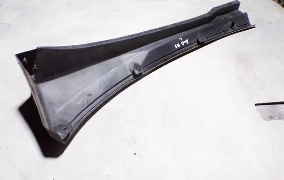 Audi 80 90 B3 Wiper trim 893819404