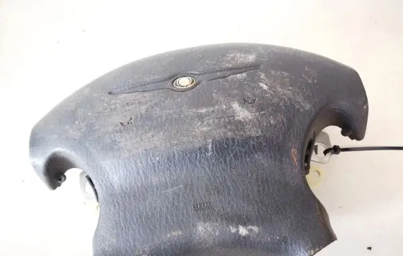 Chrysler 300M Steering wheel airbag