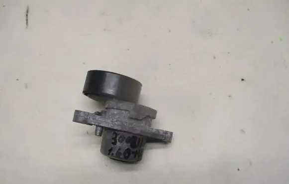 Peugeot 3008 II Timing belt tensioner 