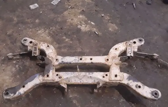 Opel Insignia A Rear subframe 