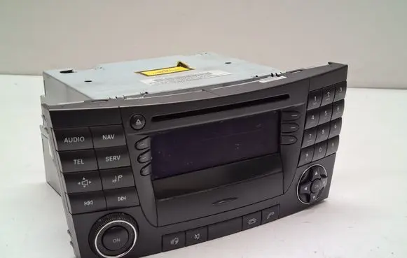 Mercedes-Benz CLS C219 Radio/CD/DVD/GPS head unit A2118702790