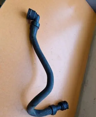Opel Zafira C Engine coolant pipe/hose 13346365 565563897