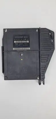 Mercedes-Benz E W210 Engine control unit/module 2108203826