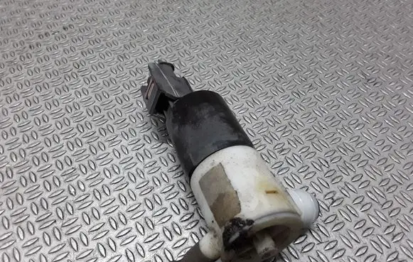 Chrysler Neon II Windscreen/windshield washer pump