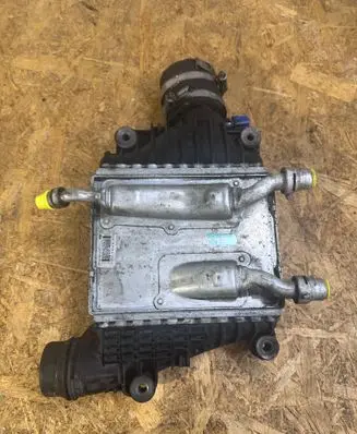Jaguar F-Pace Intercooler radiator GX736K775AC