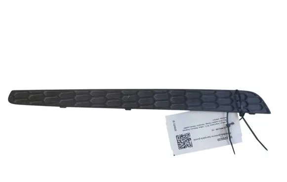 Front bumper splitter molding